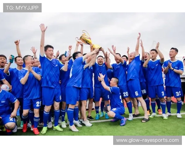 足球历史上万年老二的球星为何始终未能突破巅峰成就与辉煌时刻