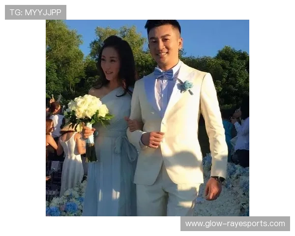 足球明星妻子绯闻视频曝光引热议 网友热议情感纠葛与隐秘真相 足球明星妻子绯闻视频曝光引热议 网友热议情感纠葛与隐秘真相